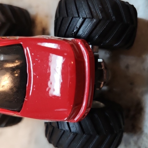 Dan Evans The Destroyer 4x4 1:64 scale Hotwheels truck monstertruck red - Picture 3 of 11